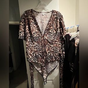 Leopard bodysuit with ties